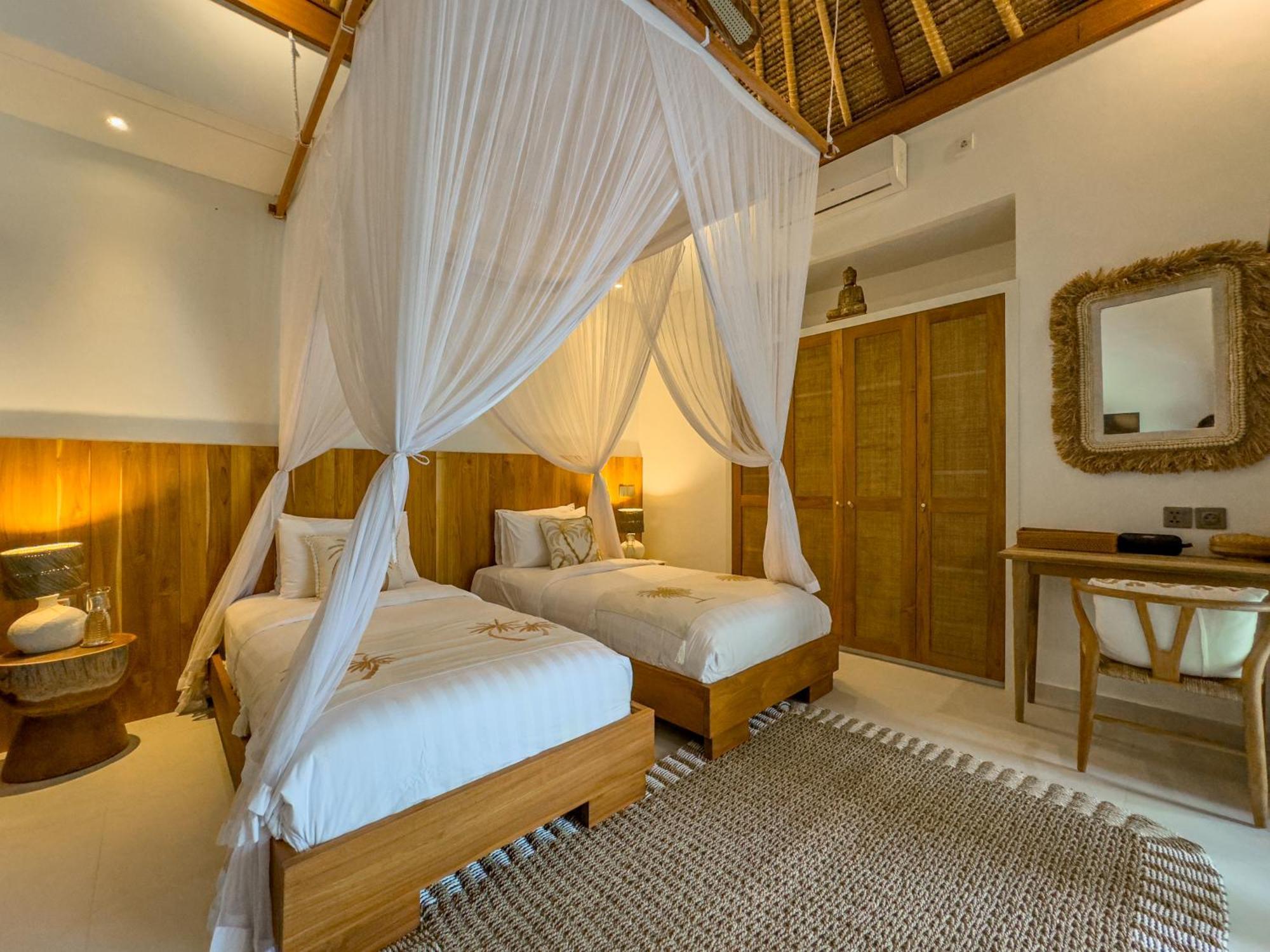 Villa Bugis Seminyak Номер фото