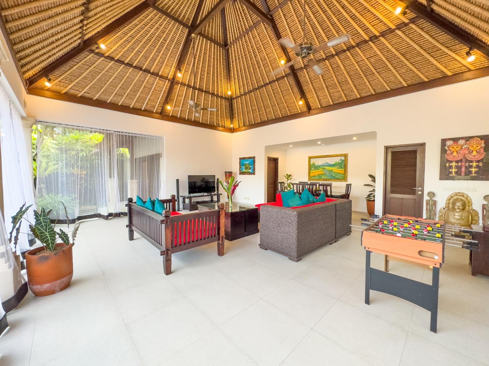 Villa Bugis Seminyak Номер фото