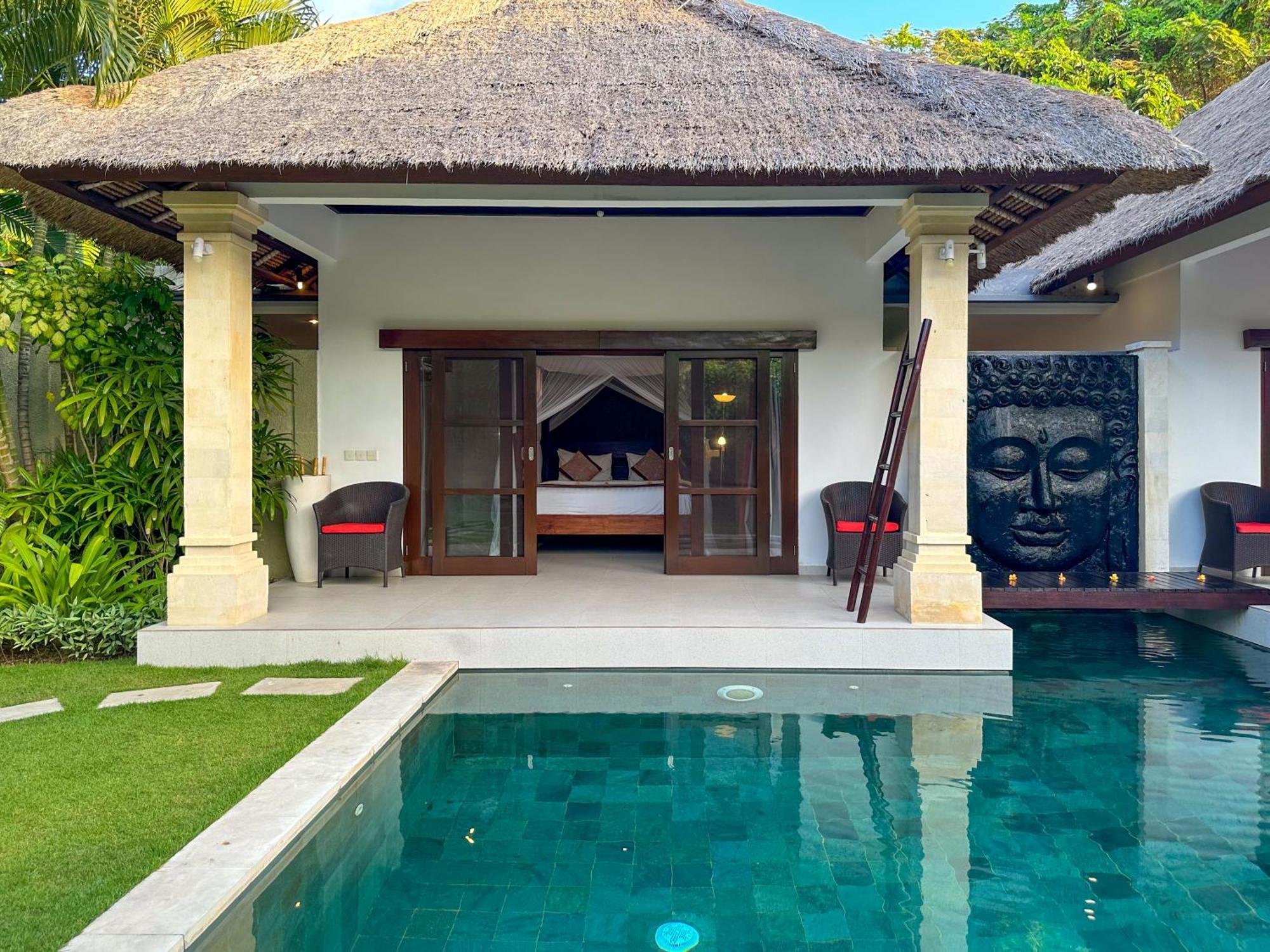 Villa Bugis Seminyak Номер фото