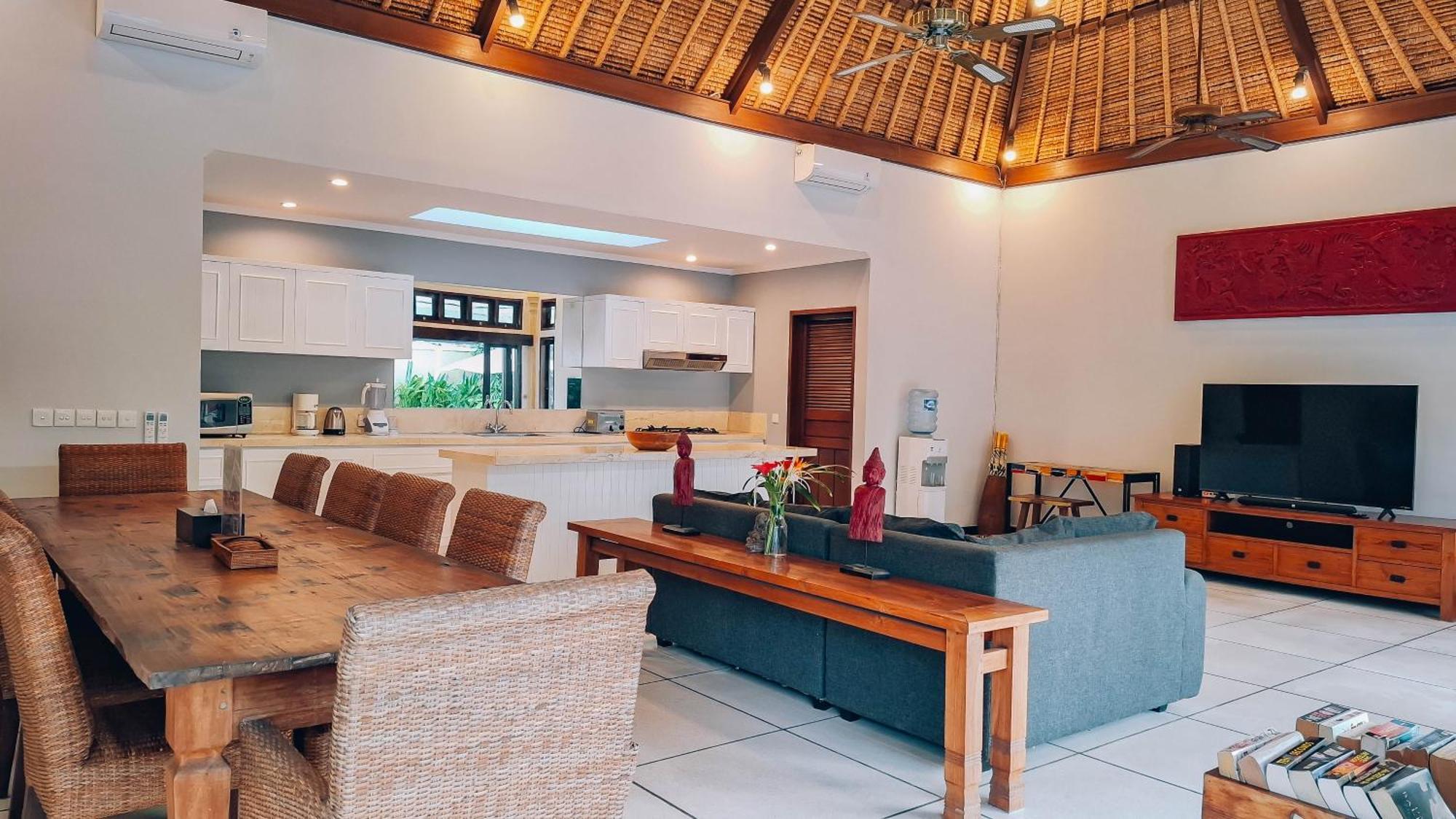 Villa Bugis Seminyak Номер фото