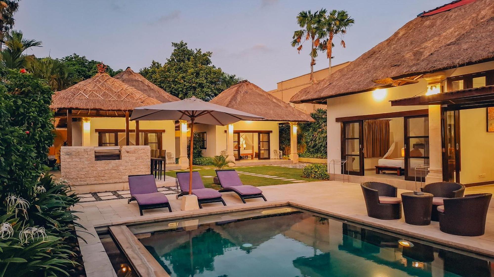 Villa Bugis Seminyak Номер фото